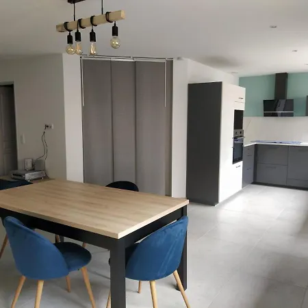 Moderne Dans Village De Charme